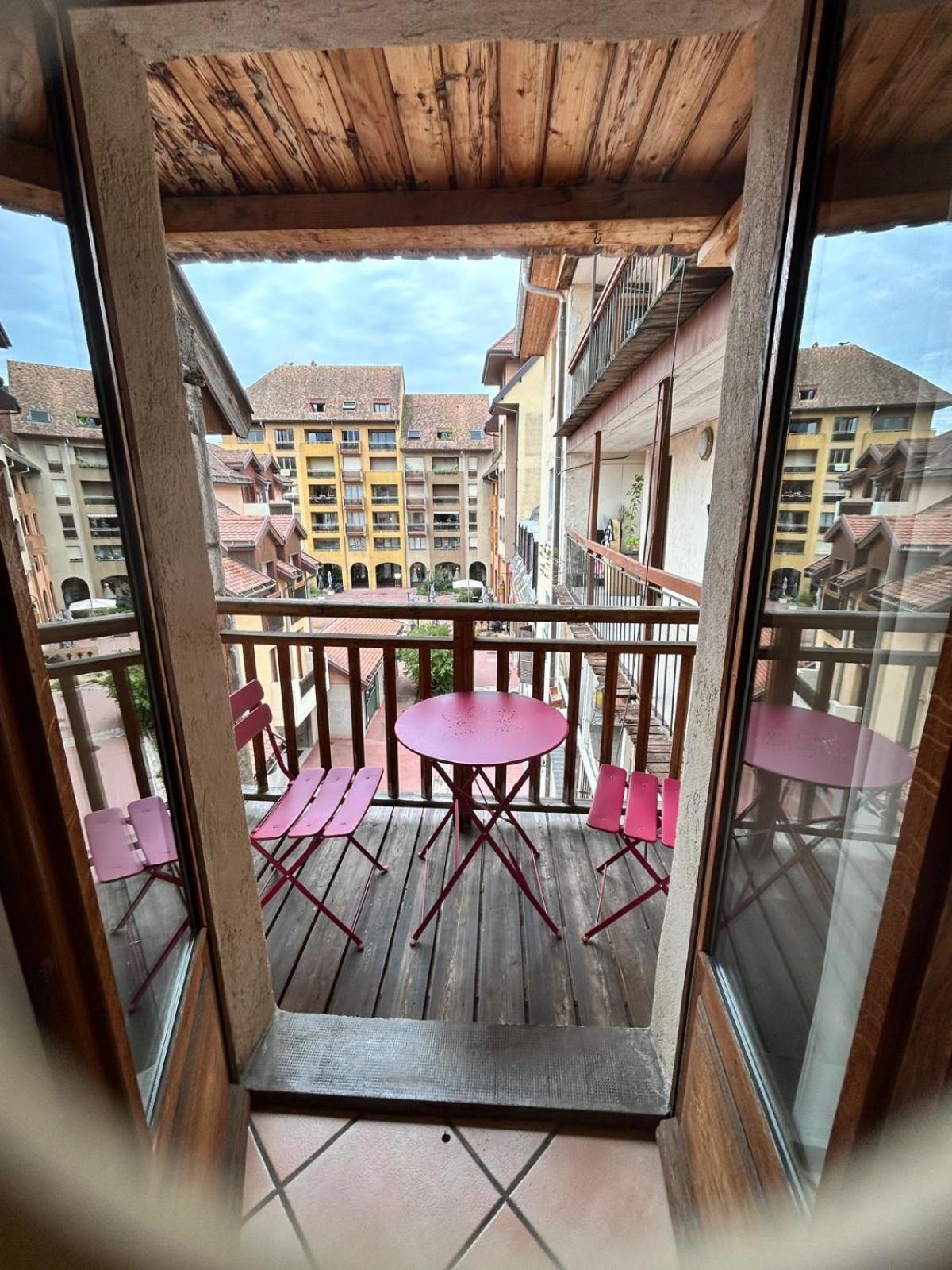 Le Republique Annecy , Coeur De Vieille Ville Экстерьер фото